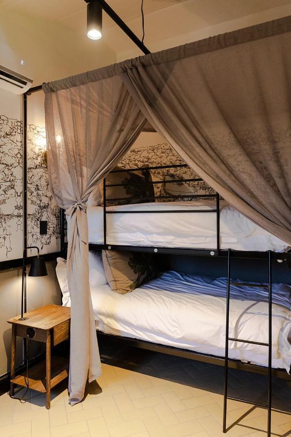 Kruger Shalati - Train On The Bridge & Garden Suites Скукуза Екстериор снимка